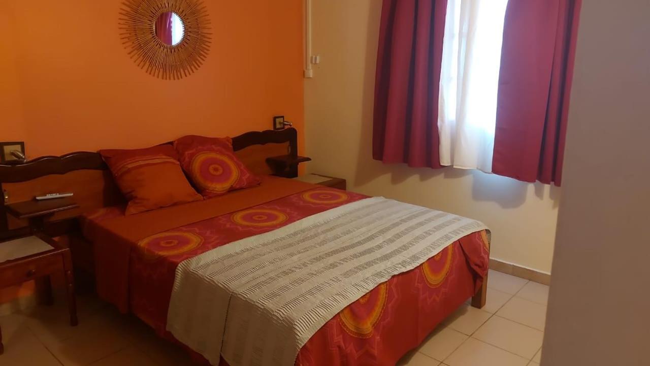 F3 La Villa Du Manguier 勒沃克兰 外观 照片